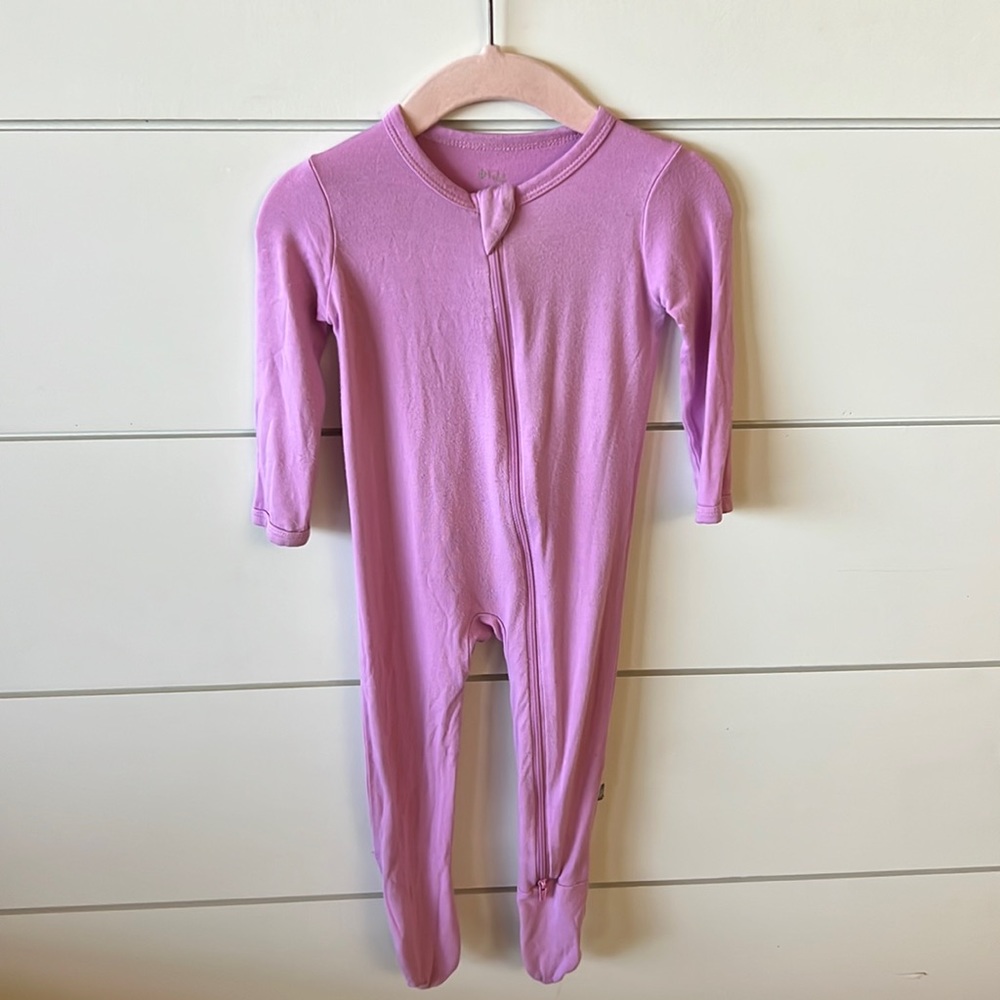 Kyte Baby Bamboo Zippered Footie in Bubblegum. Size 6-12M.
